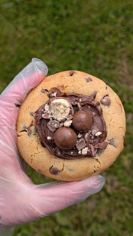 Malteser Loaded Cookie